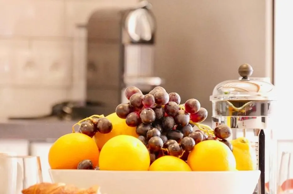 Located In Historical Part Of Antibes ! Lejlighed
