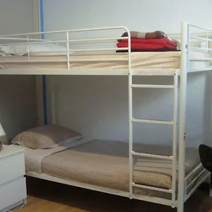  Hostel Glamorgan