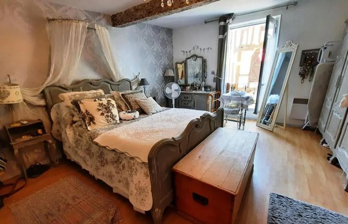 Located In Historical Part Of Antibes ! Apartment